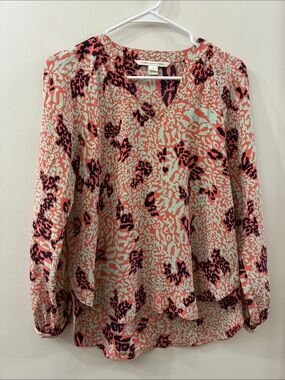 Diane Von Furstenberg V-Neck Printed Blouse - Coral & Mint - size 4 - 100% silk